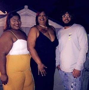 Meet your Posher, Yara michelle